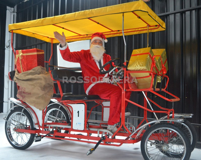 Noleggio Addobbi natalizi: Speciale Babbo Natale - Speciale Natale a Milano